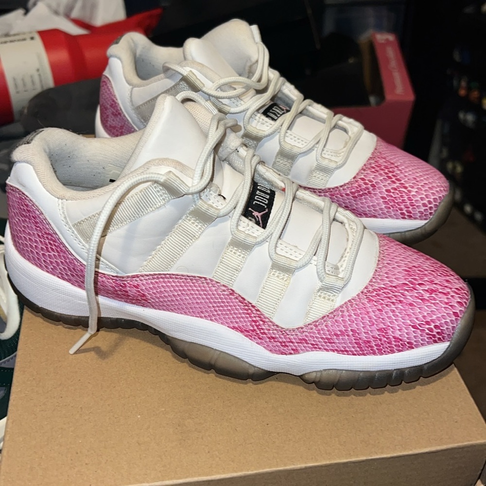 Jordan 11 lows
